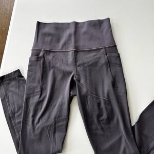 Salutation Stash High Rise 7/8 Legging Dove | Size XS